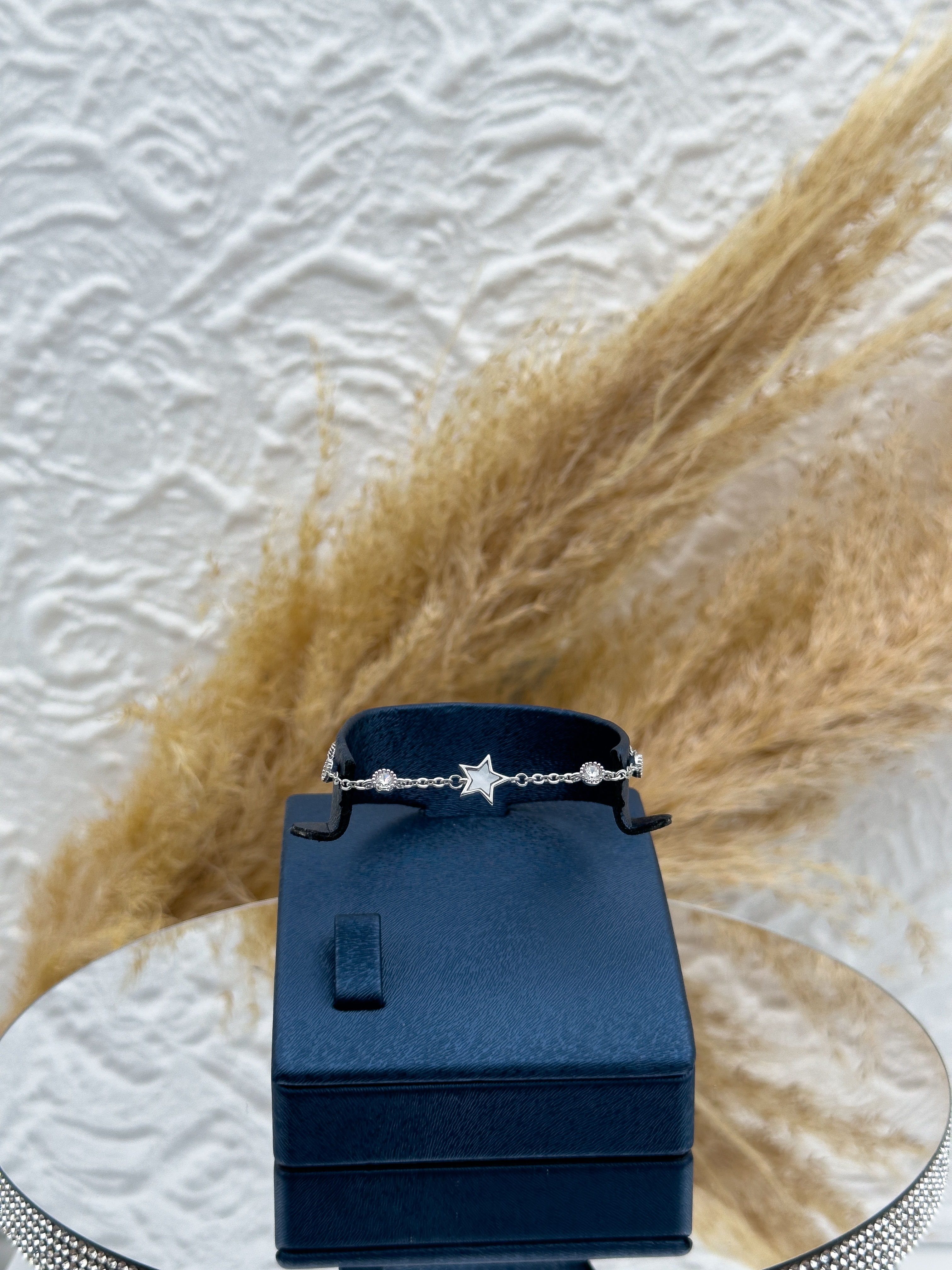 925 Ayar Gümüş Zirkon Taşlı Yıldız Kadın Bileklik – Günlük Şıklık