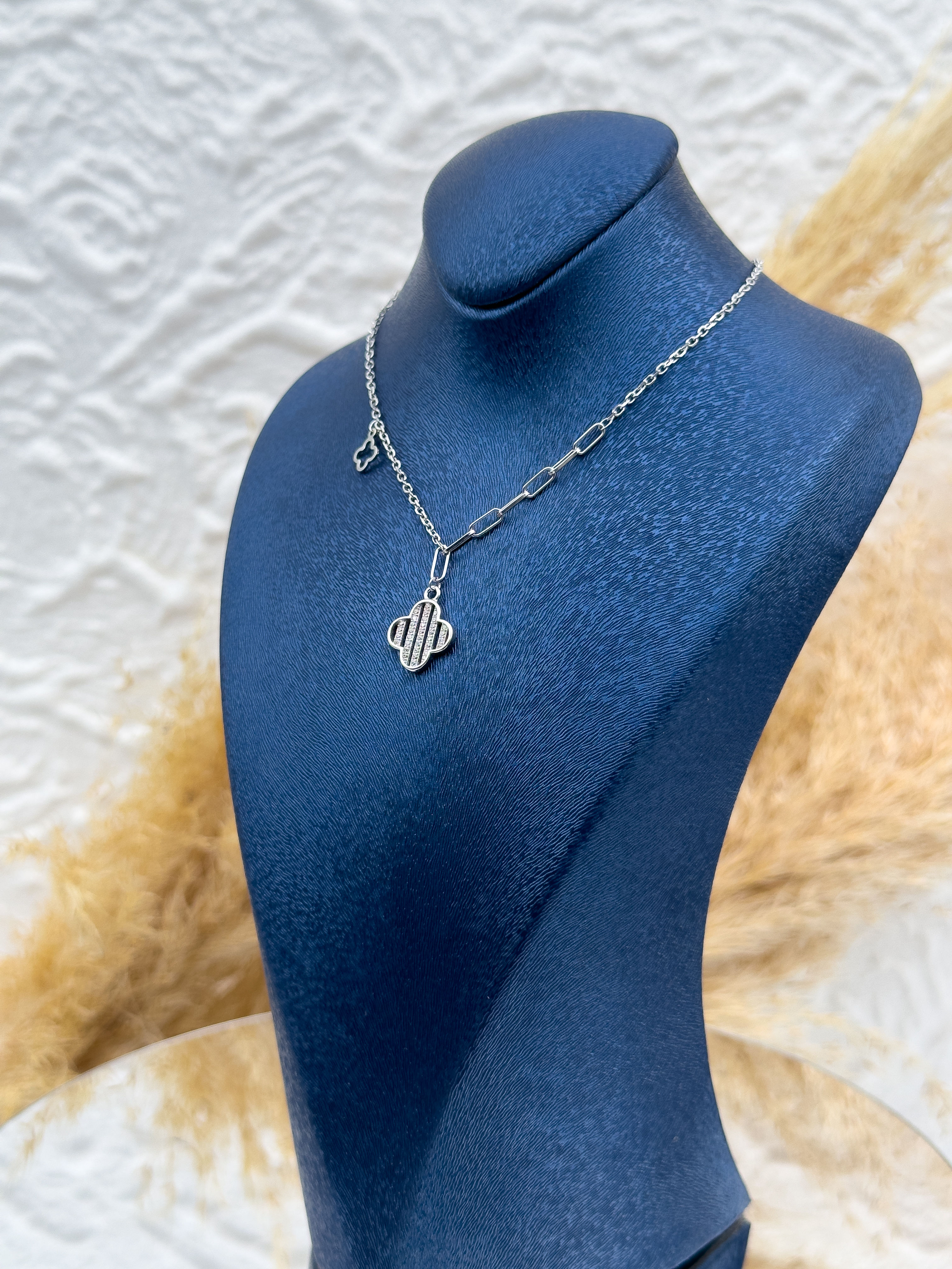 925 Ayar Gümüş Zirkon Taşlı Yonca Kadın Kolye – Özel Tasarım Ataç Zincir