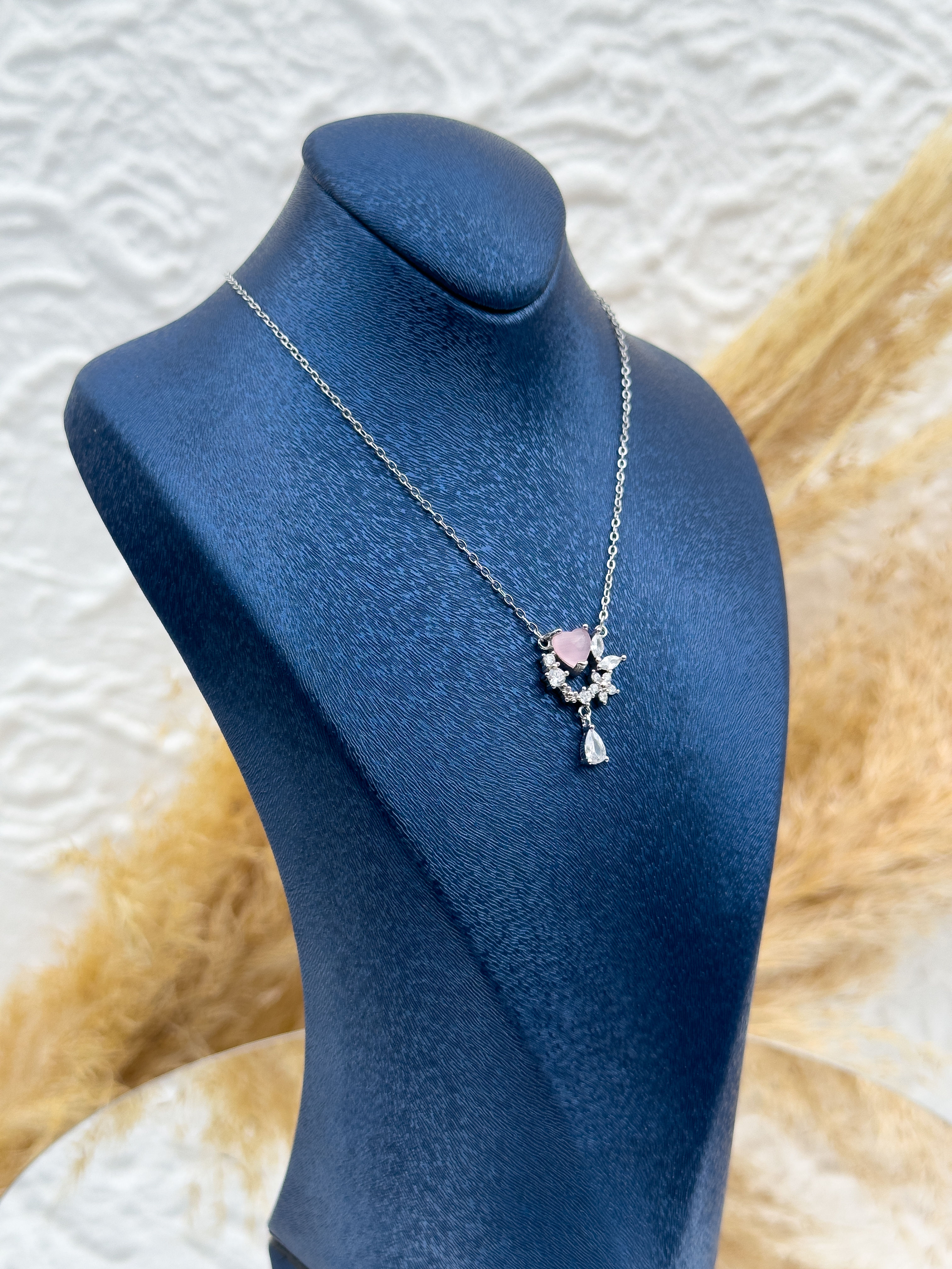 925 Ayar Gümüş Kalp Kesim Pembe Kuvars Taşlı Damla Kadın Kolye – Zirkon Detaylı Özel Tasarım