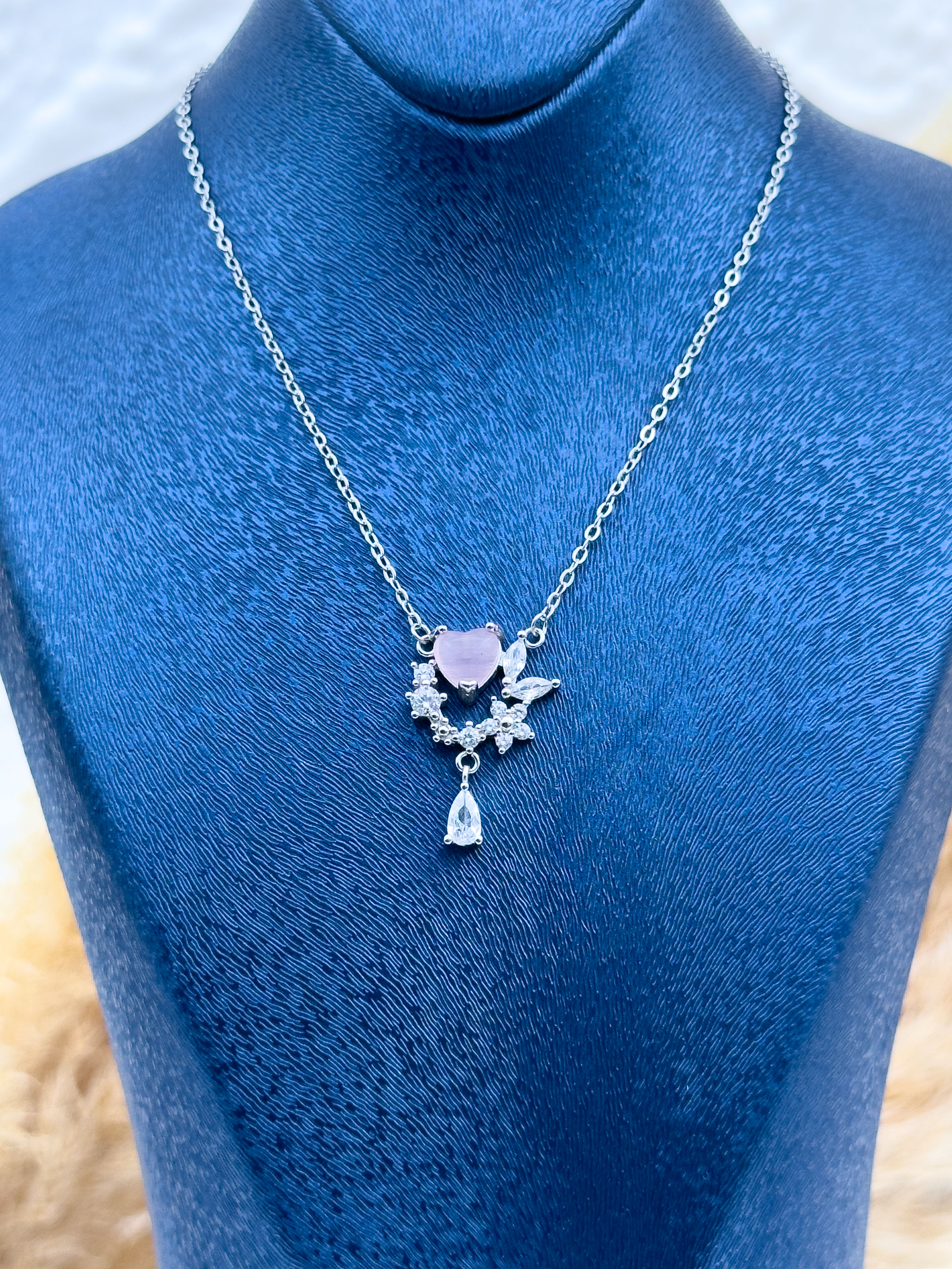 925 Ayar Gümüş Kalp Kesim Pembe Kuvars Taşlı Damla Kadın Kolye – Zirkon Detaylı Özel Tasarım