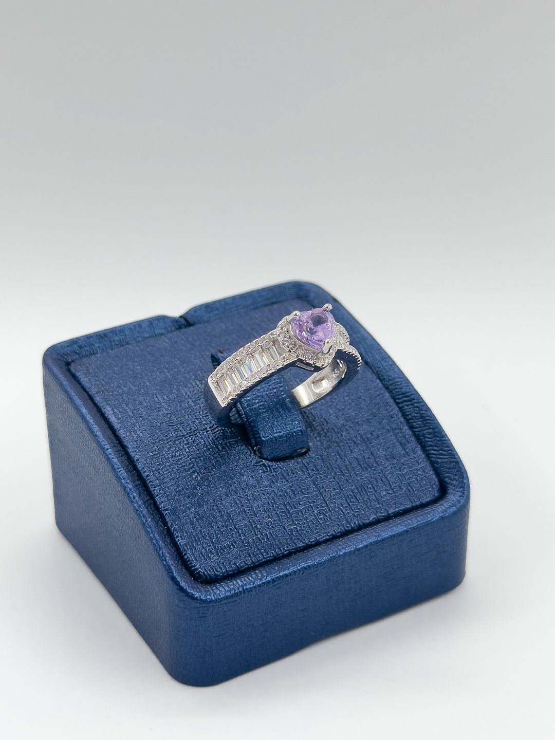 Kalpli Ametist Taşlı Tasarım Kadın Gümüş Yüzük - Kalpli Yüzük
