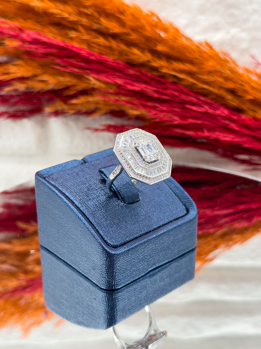 925 Ayar Gümüş Pırlanta Montürlü İri Boy Baget Trend Kadın Yüzük