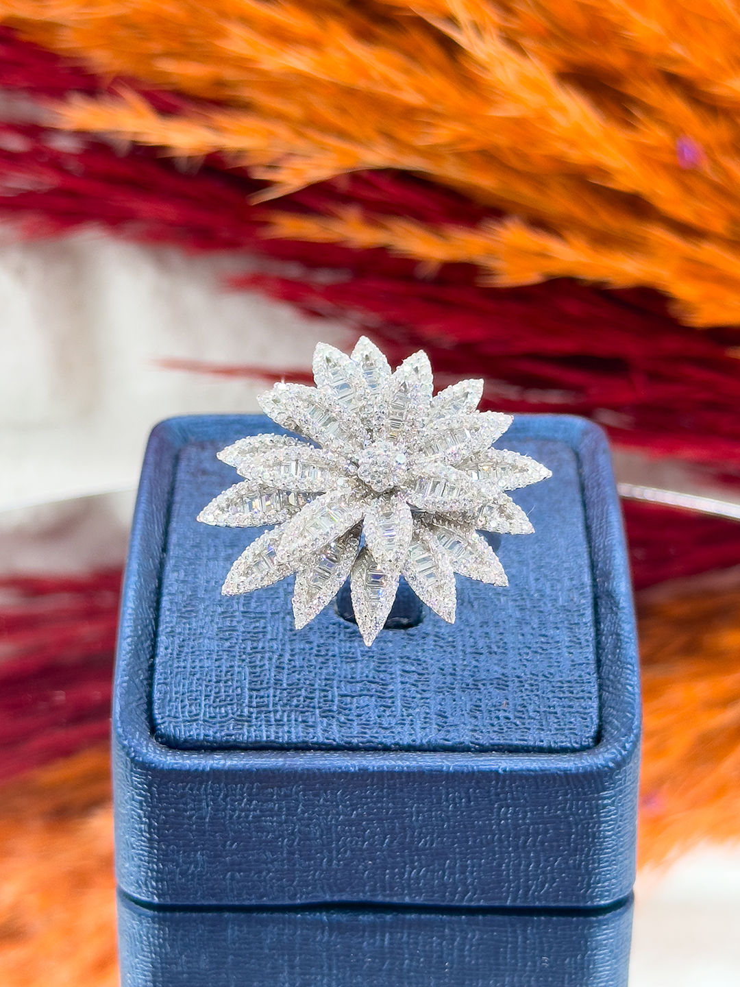 925 Ayar Gümüş Pırlanta Montürlü Zarif Kadın Yüzük