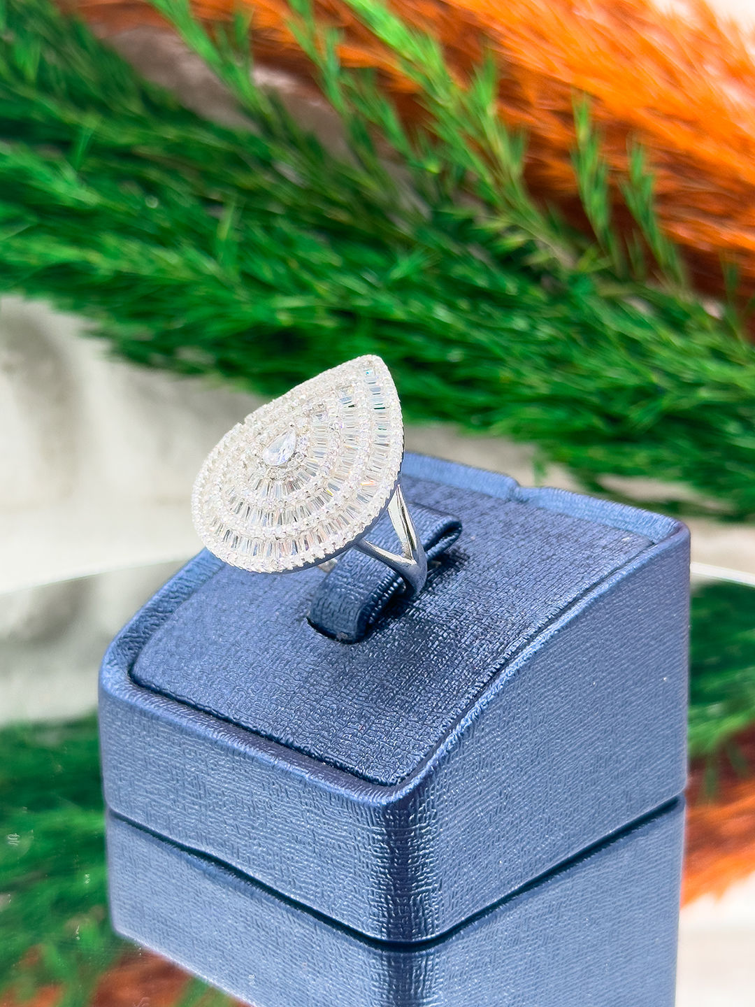 925 Ayar Gümüş İri Boy Damla Modeli Lüks Kadın Yüzük