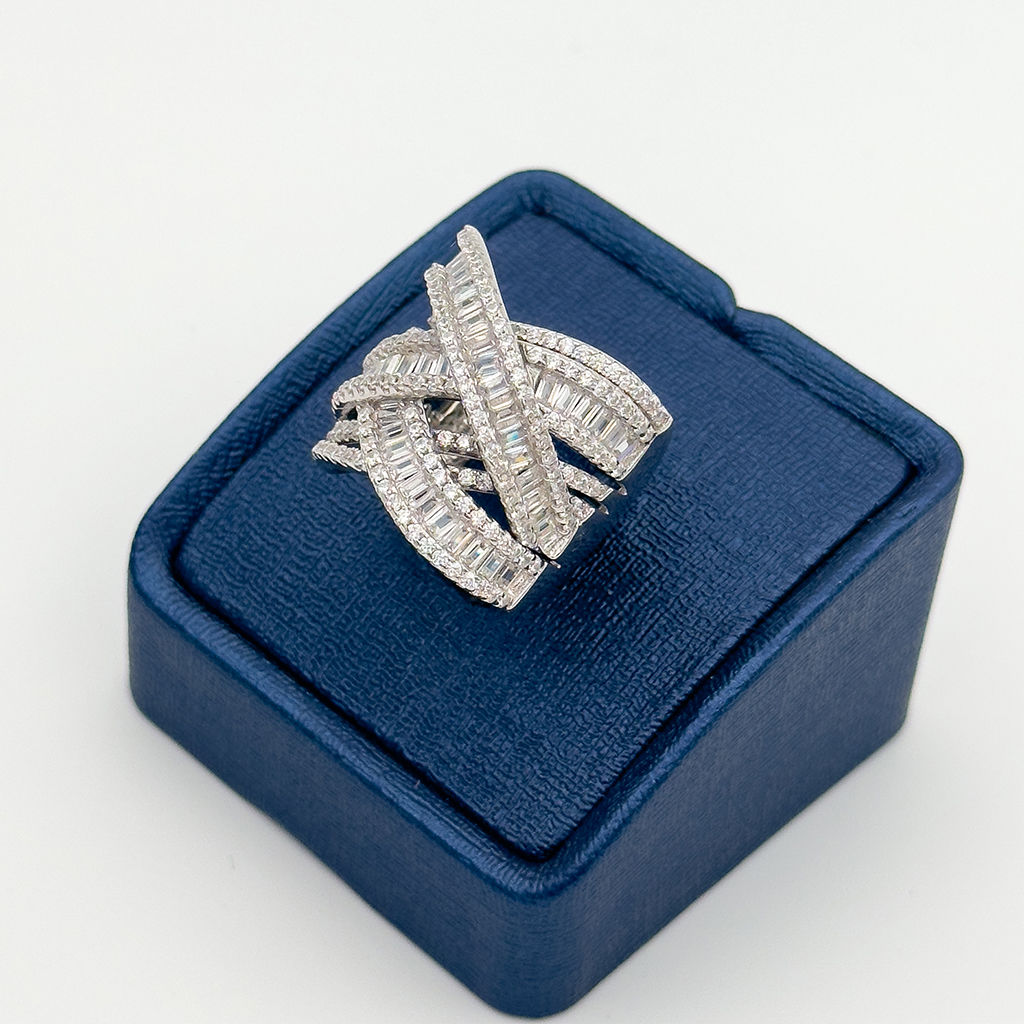 Pırlanta Montür Baget Taşlı Sarmal Gümüş Yüzük