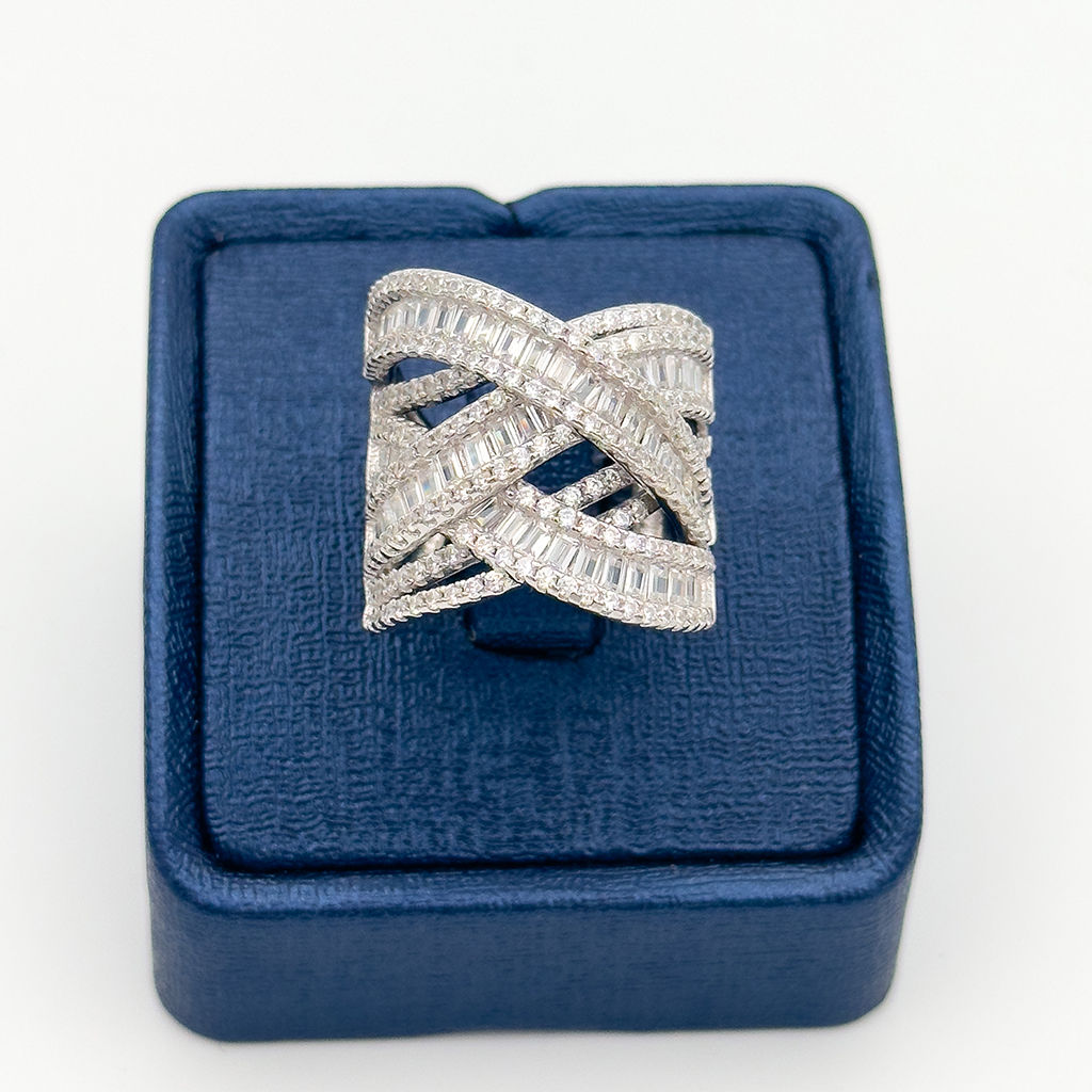 Pırlanta Montür Baget Taşlı Sarmal Gümüş Yüzük