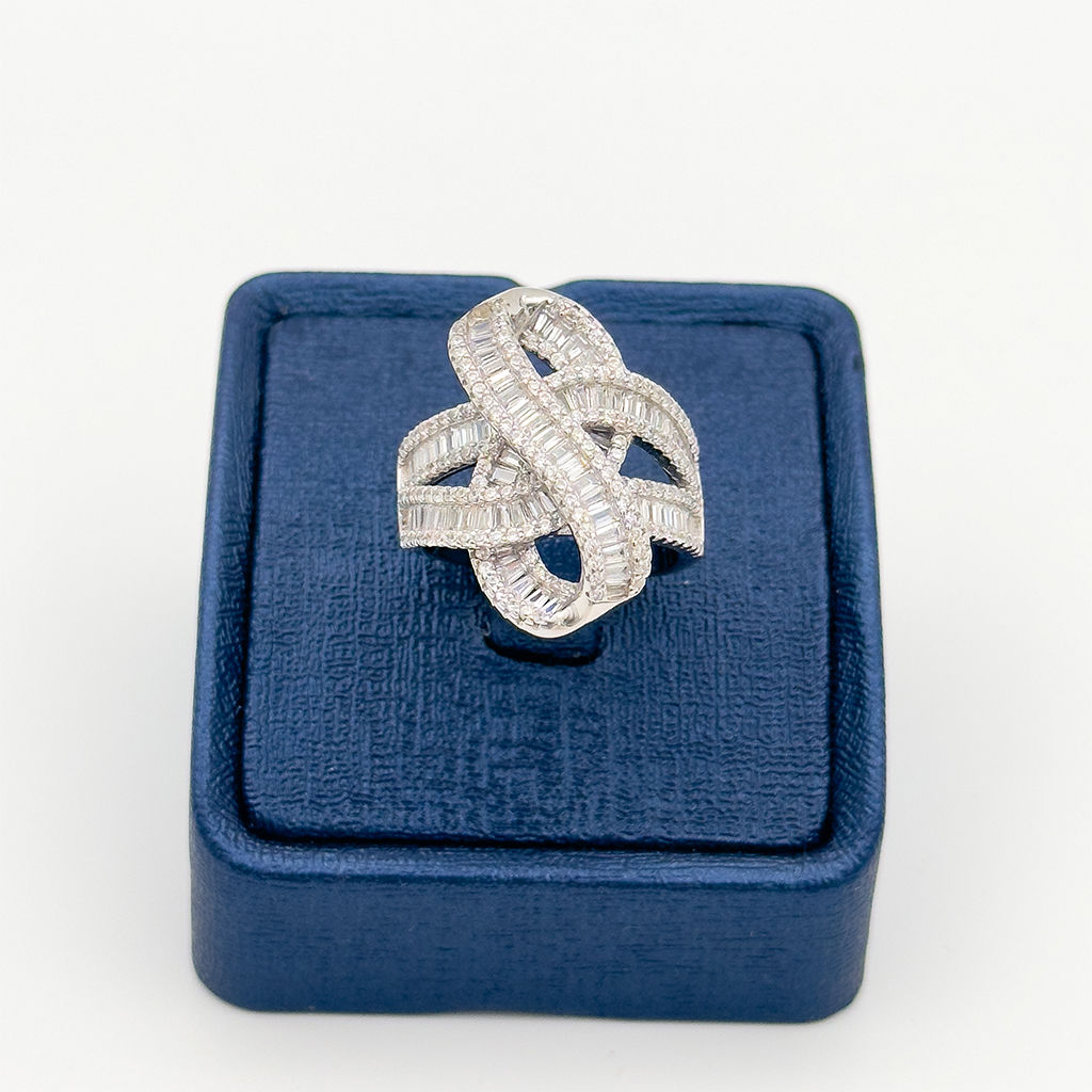 Pırlanta Montür Baget Taşlı Gümüş Yüzük