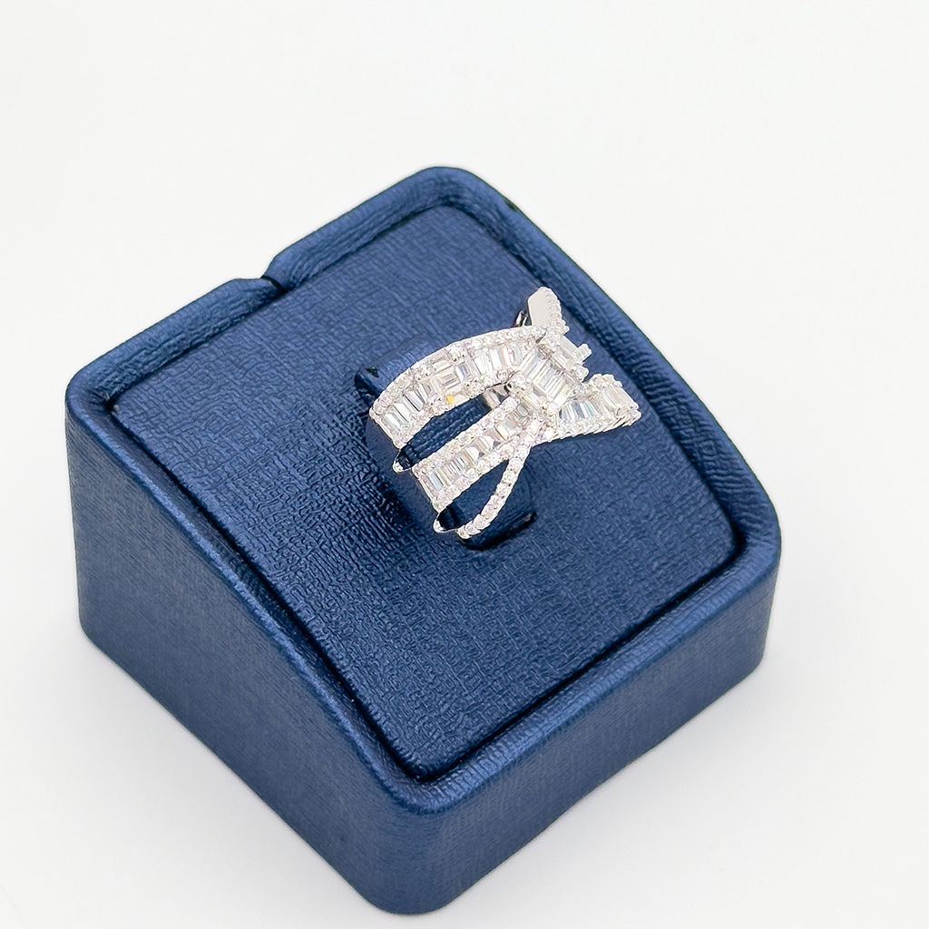 Baget Taşlı Sarmal Gümüş Yüzük