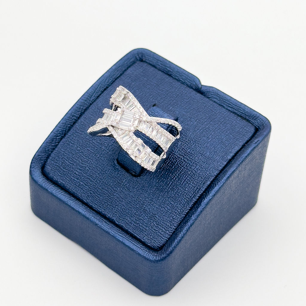 Baget Taşlı Sarmal Gümüş Yüzük