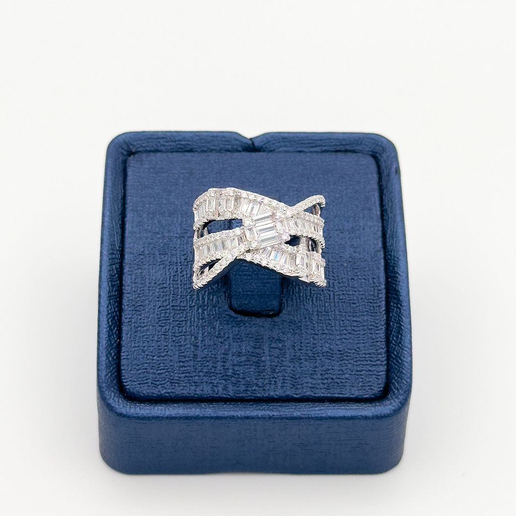 Baget Taşlı Sarmal Gümüş Yüzük