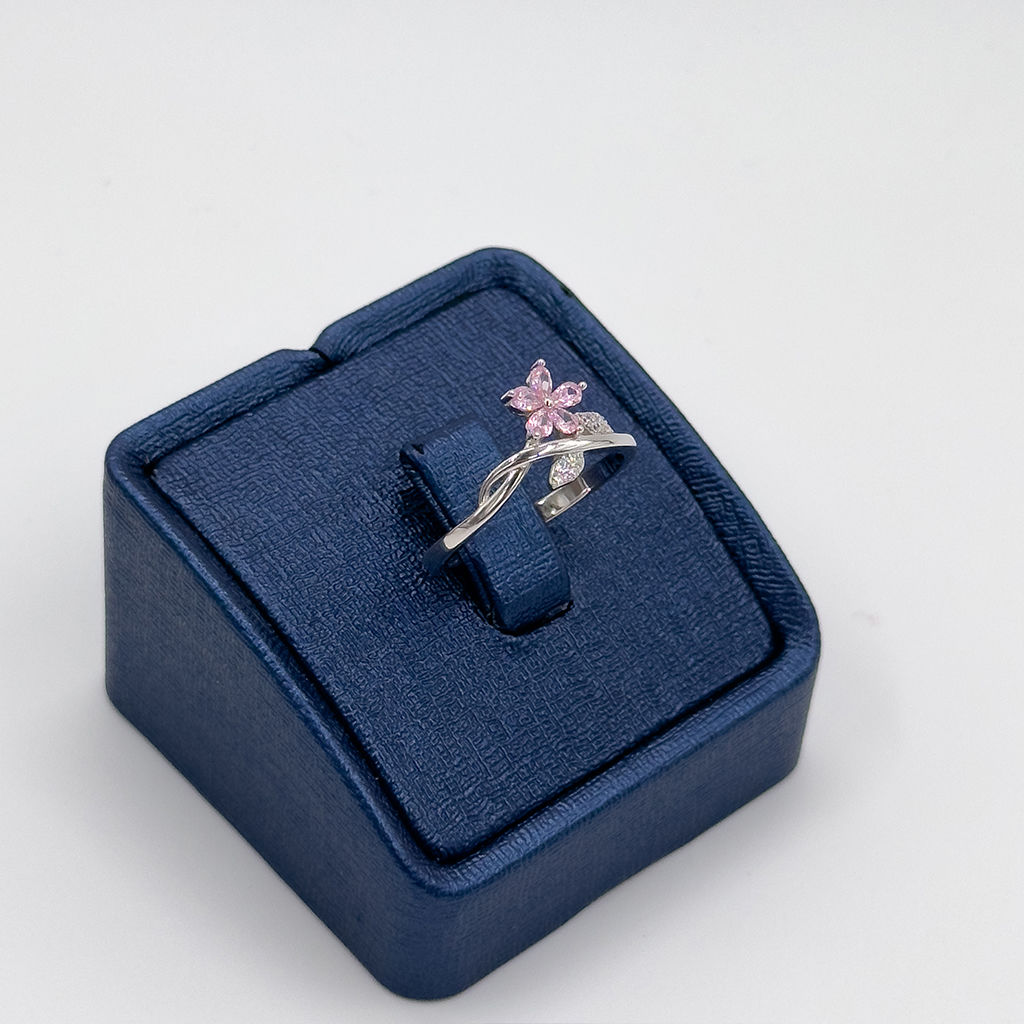 Pembe Kuvars Çiçek Modeli Gümüş Yüzük