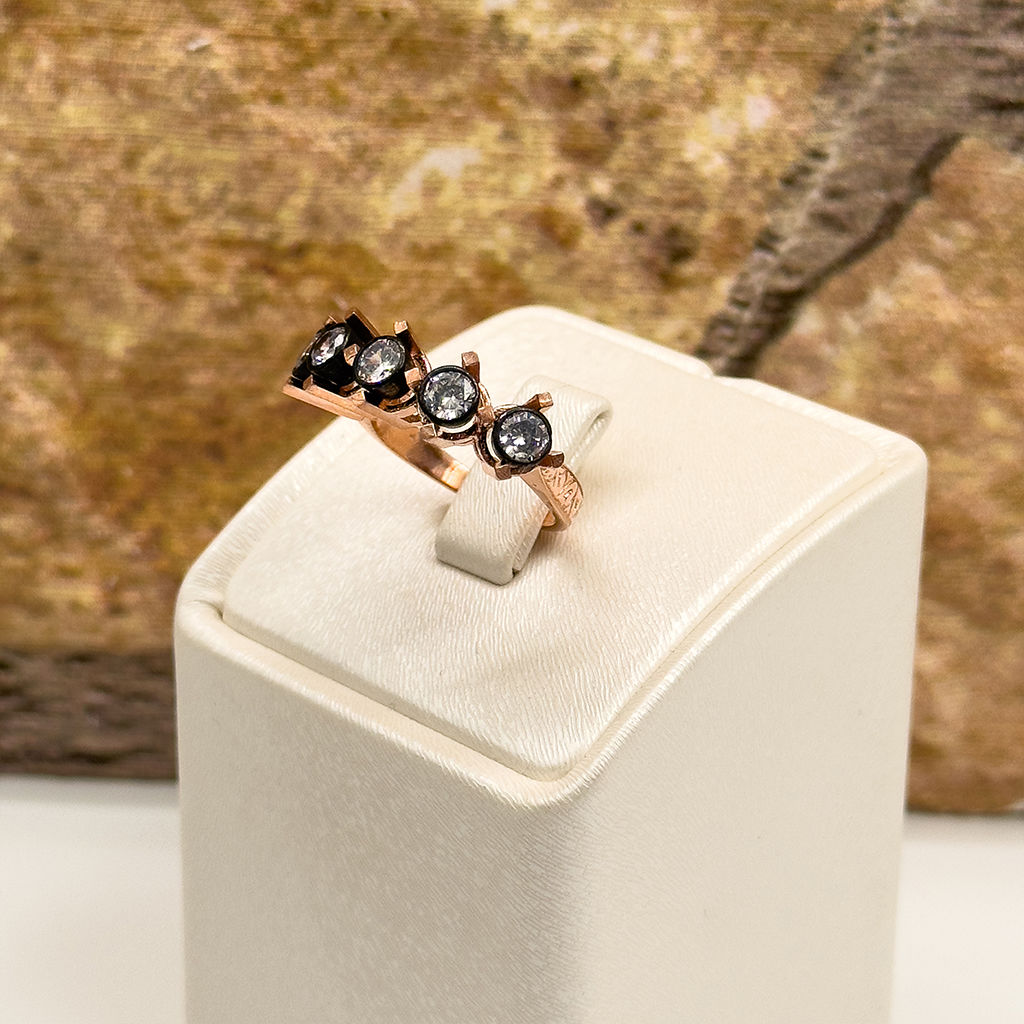 Elmas Montür Klasik Beştaş Gümüş Yüzük