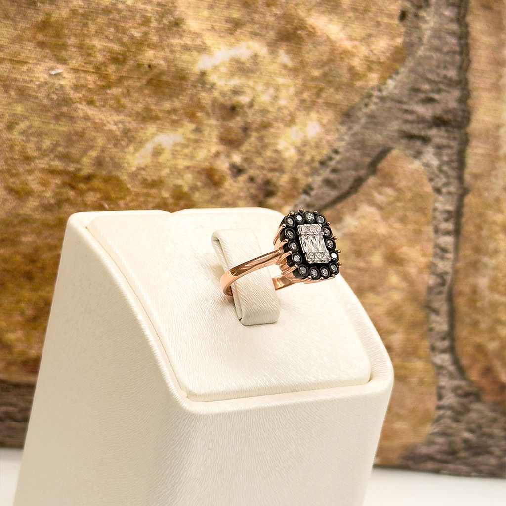 Elmas Montür Baget Taşlı Gümüş Yüzük