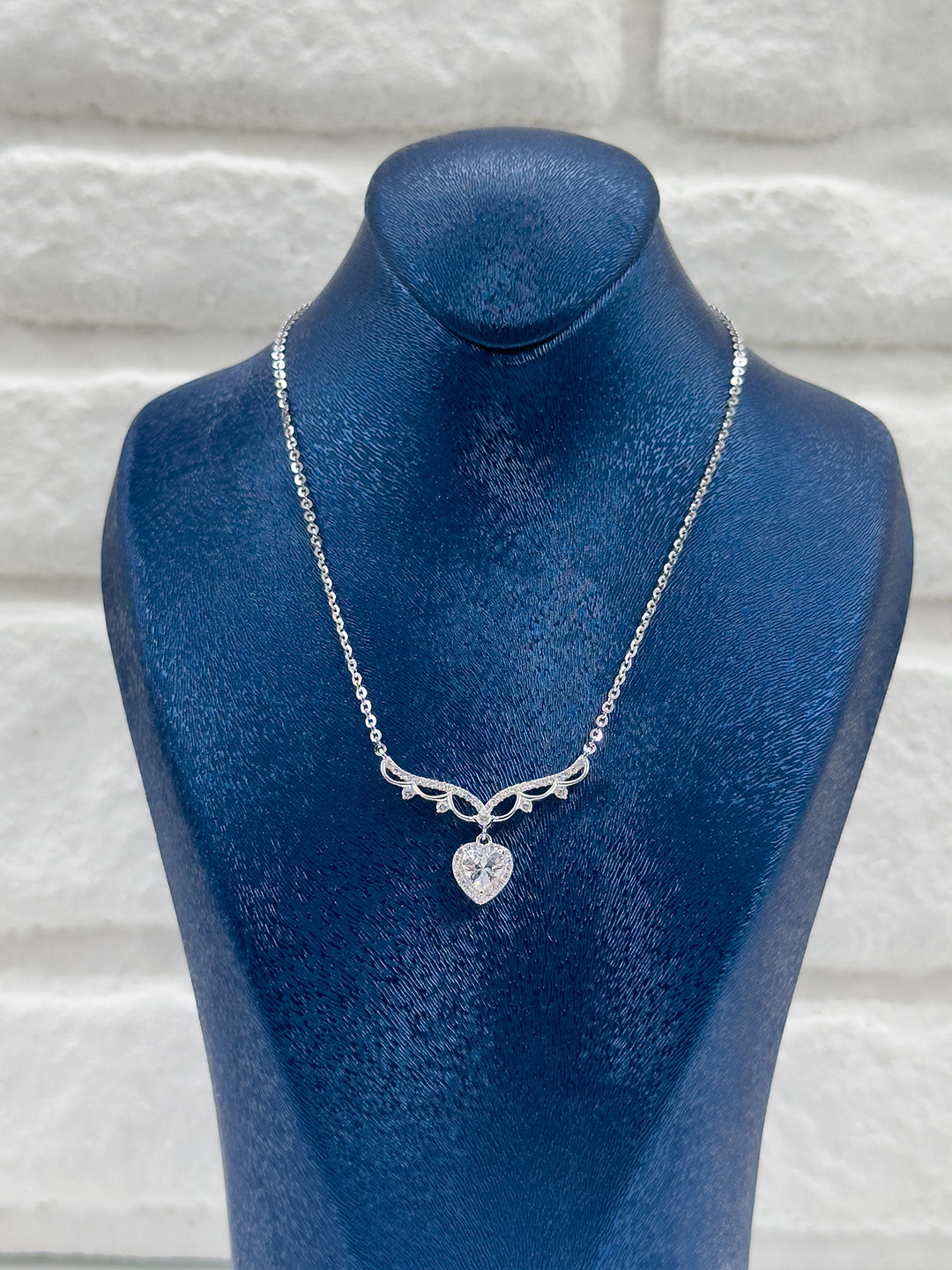 Melek Kanadı Tasarım Damla Model Kadın Gümüş Kolye