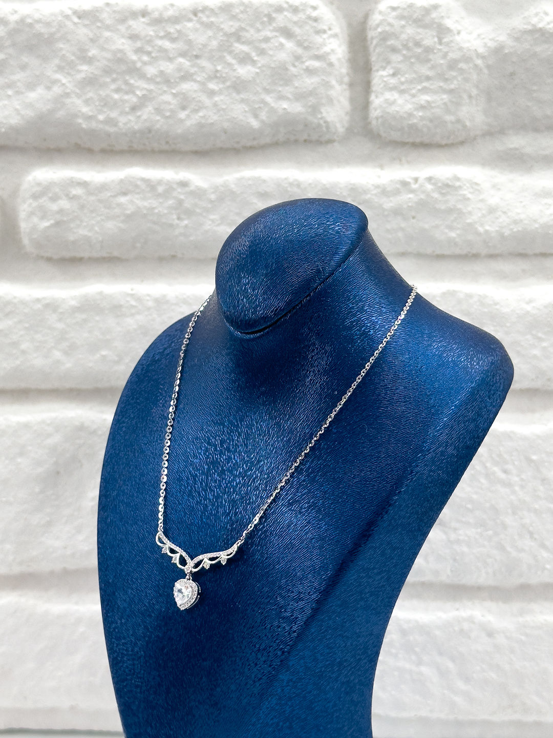 Melek Kanadı Tasarım Damla Model Kadın Gümüş Kolye