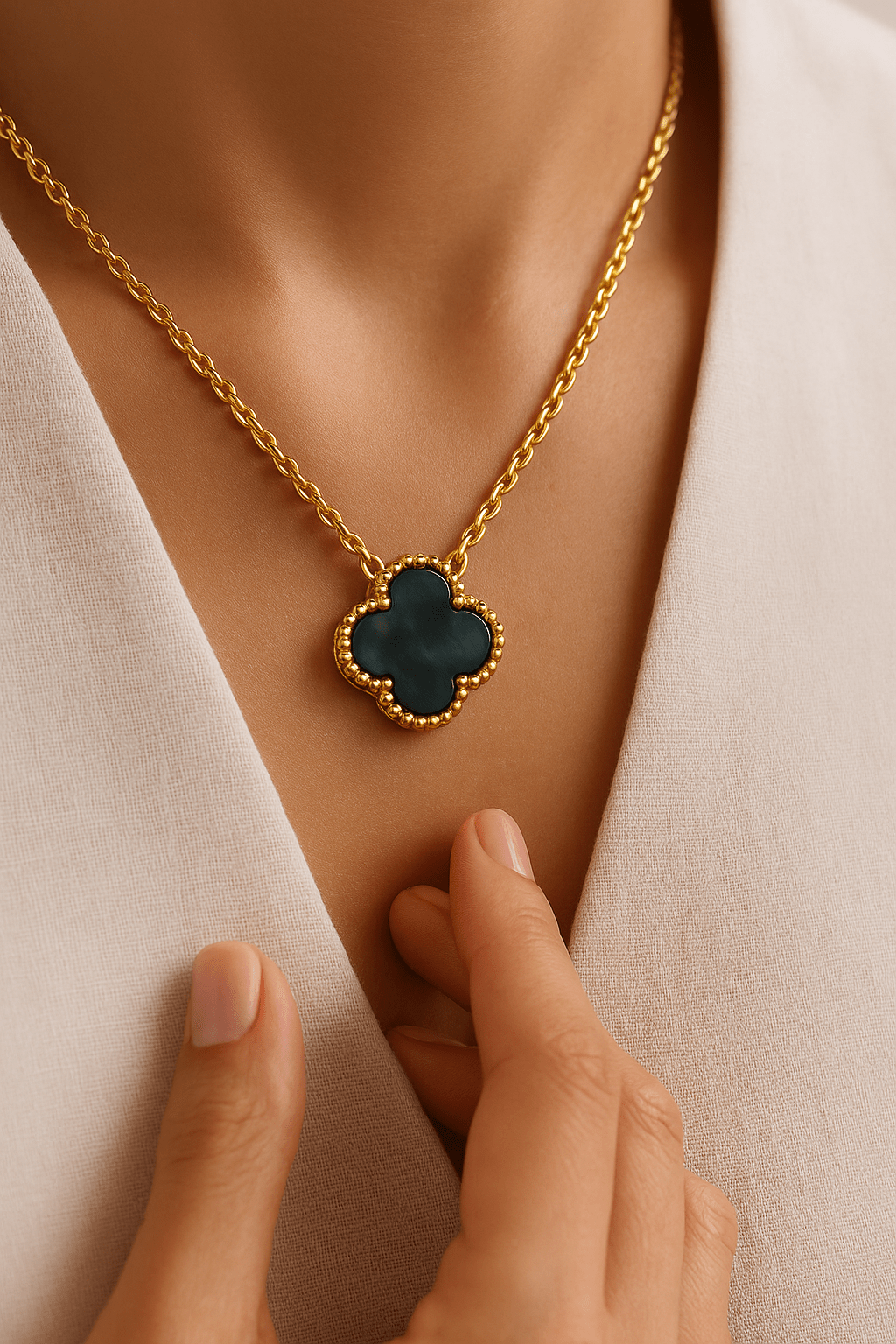 Gold Renk Hematit Taşlı Gümüş Kolye